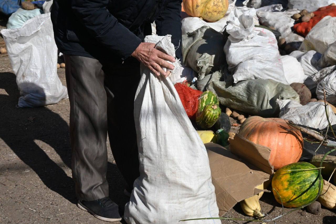 БФ «Закят» передал нуждающимся четыре тонны гушр-садаки