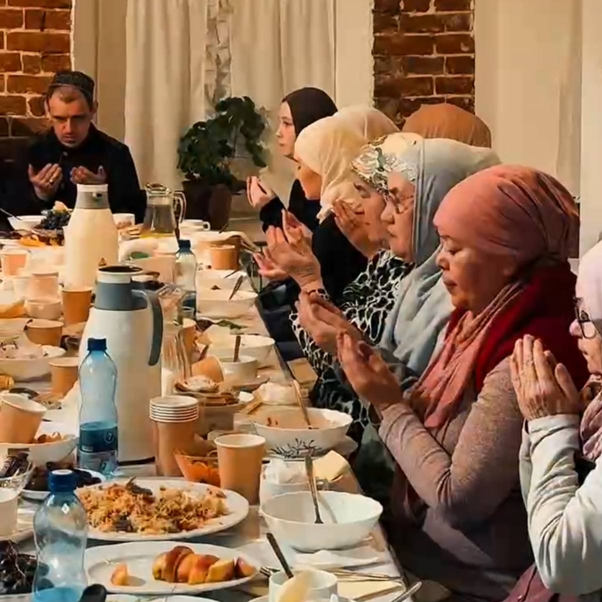 Ифтар для семей с детьми с ограниченными возможностями